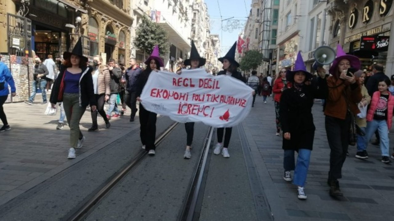 Ankara’s CHP-run municipality launches free menstrual pad campaign